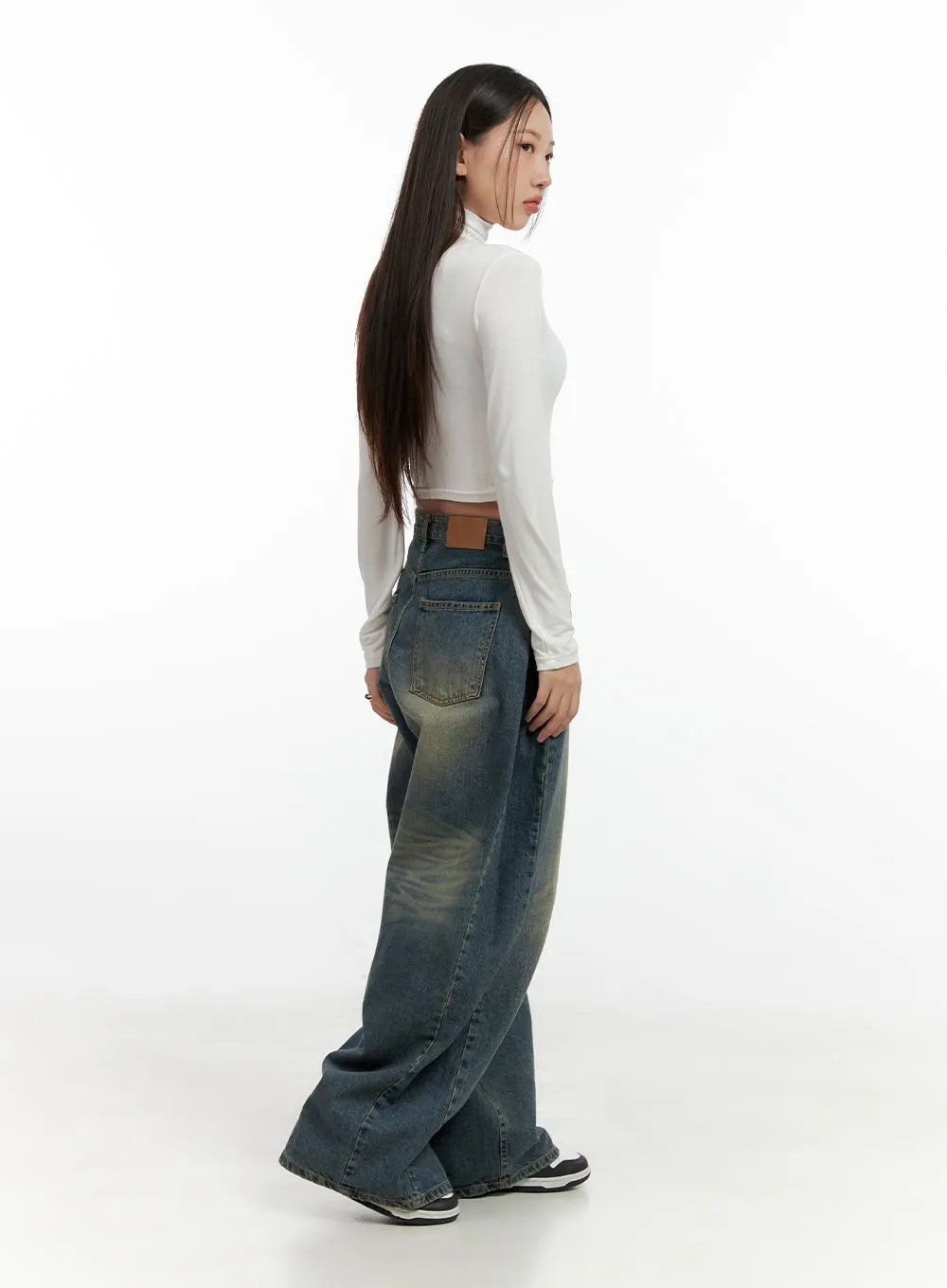 Kylie Pintuck Washed Denim Baggy Jeans CN412