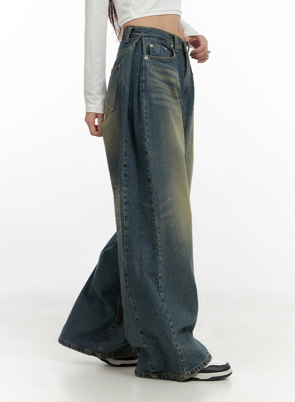 Kylie Pintuck Washed Denim Baggy Jeans CN412